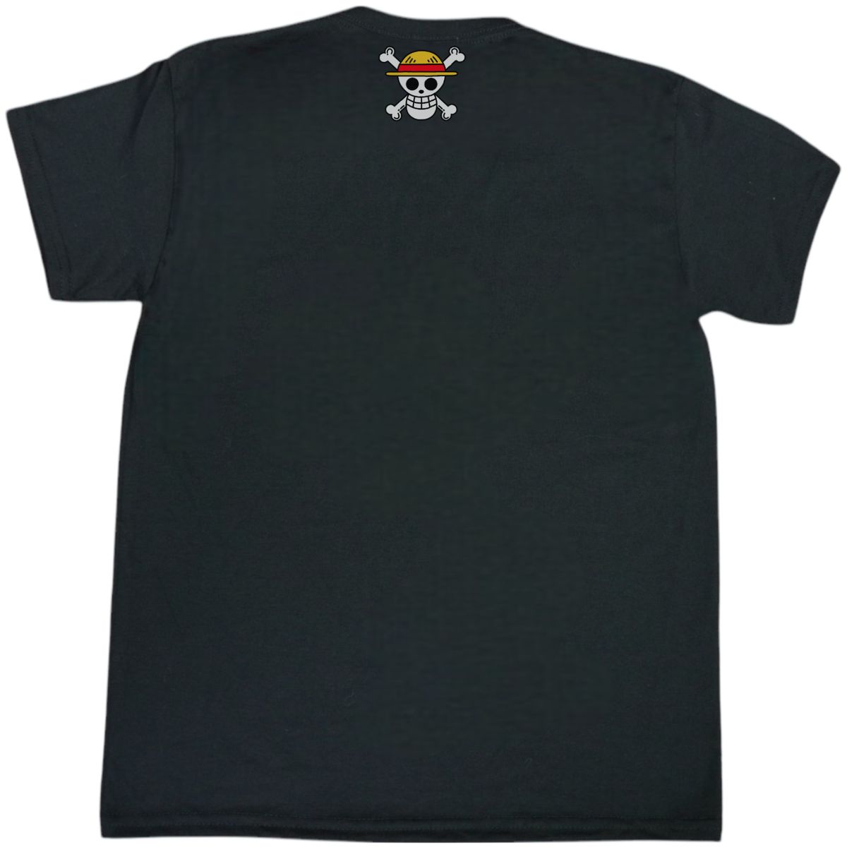 camisa_negra_one_piece_atras