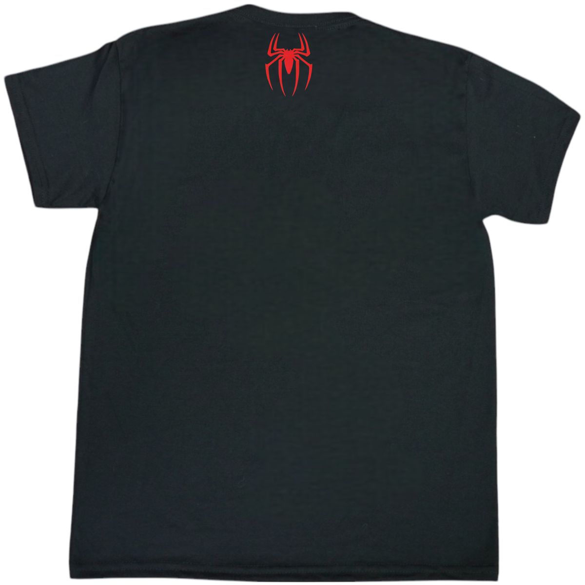 camiseta_negra_marvel_atras