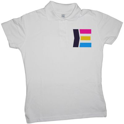 camiseta_blanca_adelante_logo